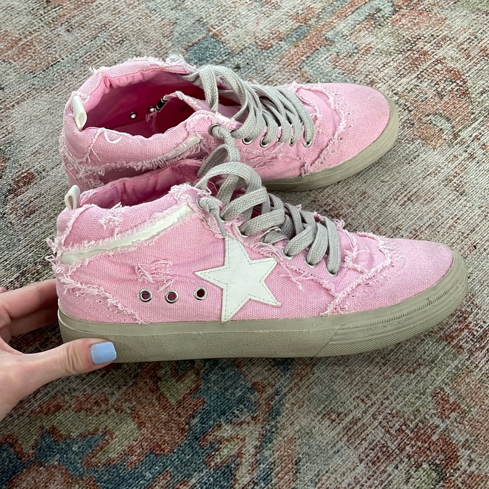 Shu Shop Pink Distressed Sneakers sz 8